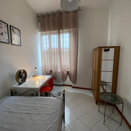Guest house Civico 8 *